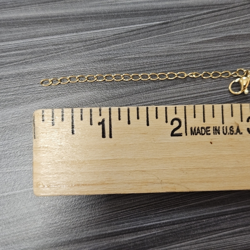 NEW Gold or Silver 'MAMA' Necklace - Picture 5 of 11